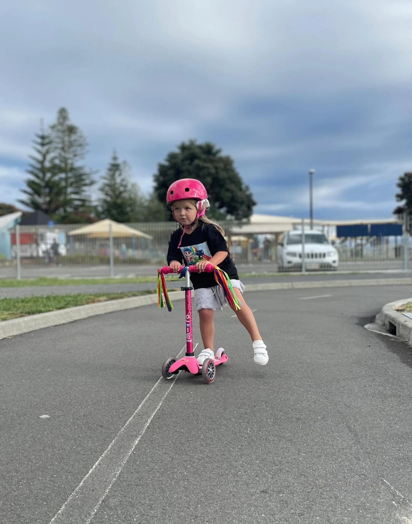 Micro Mini Deluxe 3 Wheel Scooter
