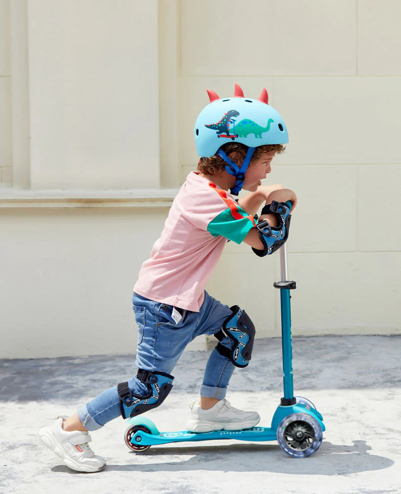 Micro Mini Deluxe 3 Wheel Scooter with LED Lights