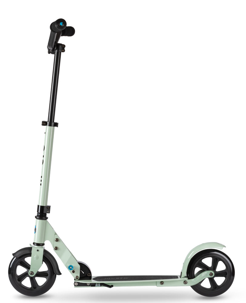 Micro Speed+ Deluxe Adult Scooter